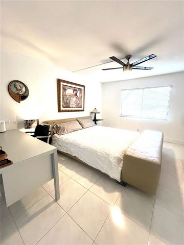 408 Lakeview Dr 102, Weston, FL 33326