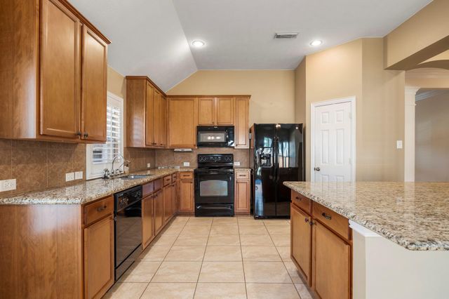 20014 Queens Oak Court, Spring, TX 77379