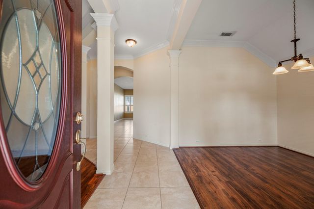20014 Queens Oak Court, Spring, TX 77379