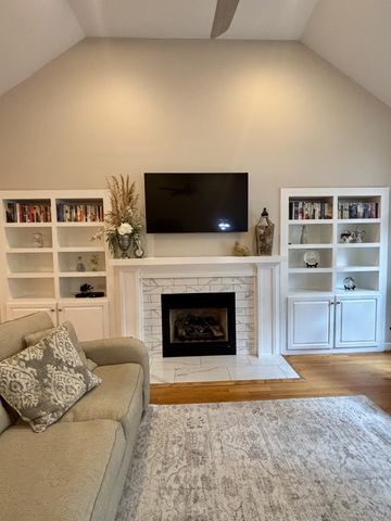 498 Dearman St, Smithville, TN 37166