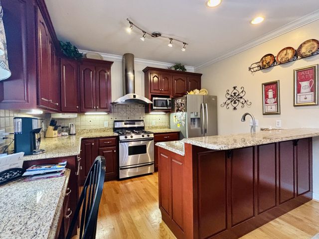 498 Dearman St, Smithville, TN 37166