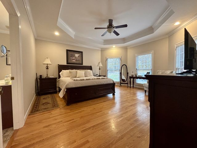 498 Dearman St, Smithville, TN 37166