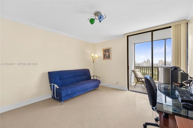 20379 W Country Club Dr 2236, Aventura, FL 33180