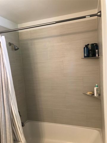 4416 Holt Street, Bellaire, TX 77401