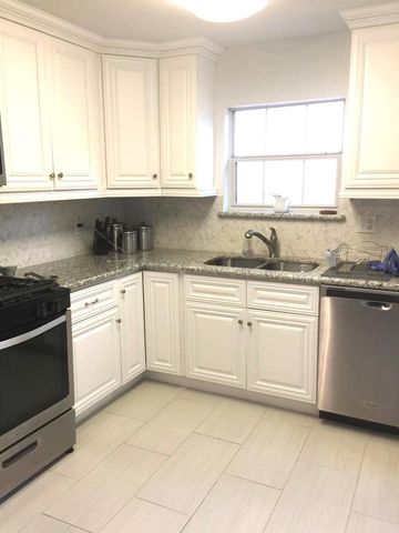 4416 Holt Street, Bellaire, TX 77401