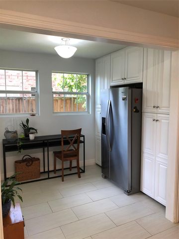 4416 Holt Street, Bellaire, TX 77401