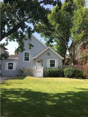 4416 Holt Street, Bellaire, TX 77401