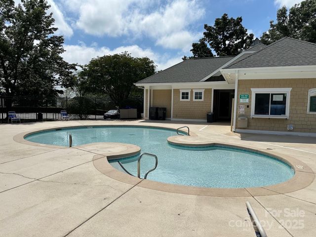 11609 Erwin Ridge Avenue, Charlotte, NC 28213