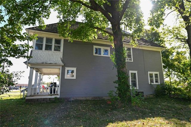 528 E Allison Street, Nevada, MO 64772