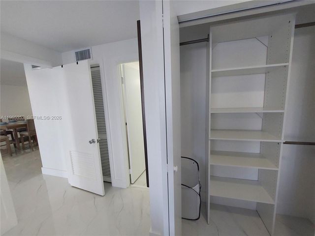 400 Golden Isles Dr 47, Hallandale Beach, FL 33009