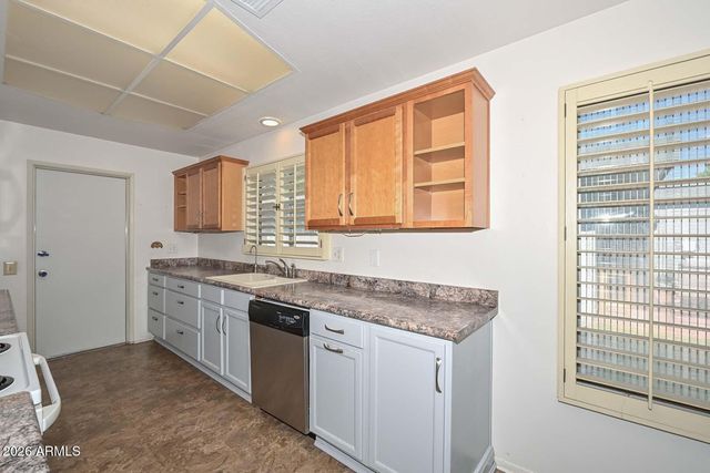 10314 W SPANISH MOSS Lane, Sun City, AZ 85373