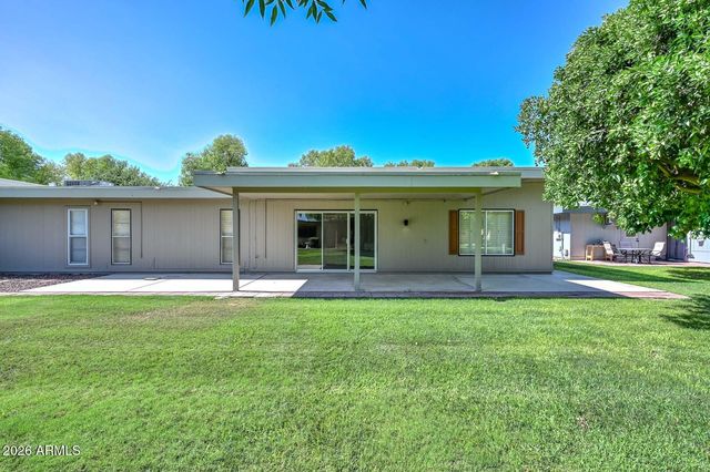 10314 W SPANISH MOSS Lane, Sun City, AZ 85373