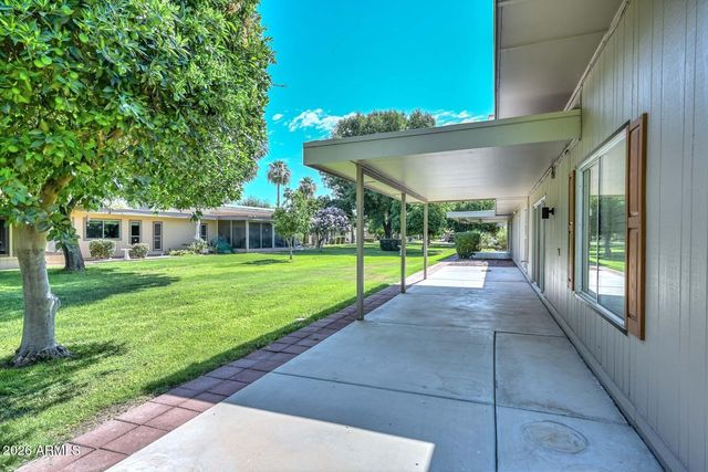 10314 W SPANISH MOSS Lane, Sun City, AZ 85373