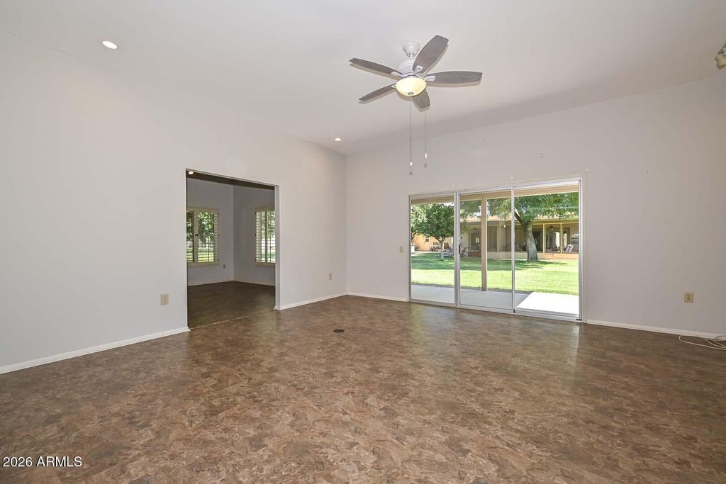 10314 W SPANISH MOSS Lane, Sun City, AZ 85373 — photo 4