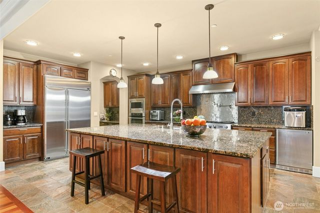 18634 92nd Avenue NE, Bothell, WA 98011