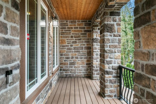 18634 92nd Avenue NE, Bothell, WA 98011