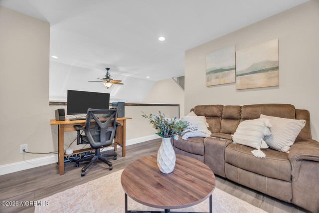 10 Collinson Drive, Middletown, NJ 07748