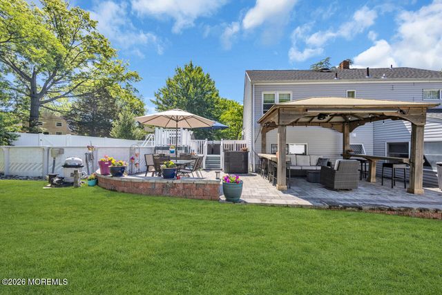 10 Collinson Drive, Middletown, NJ 07748