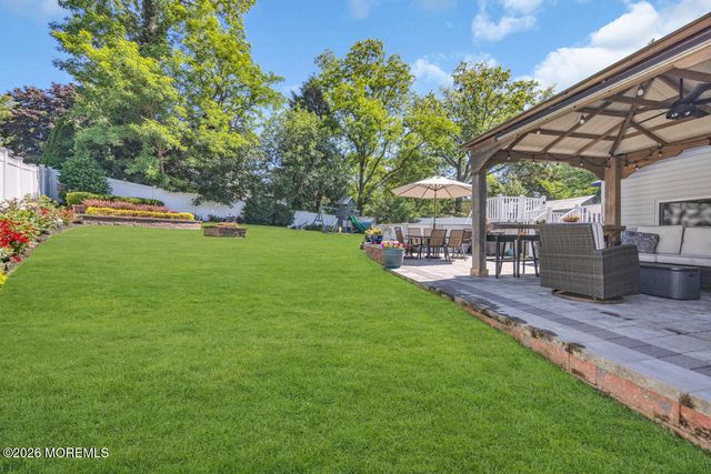10 Collinson Drive, Middletown, NJ 07748