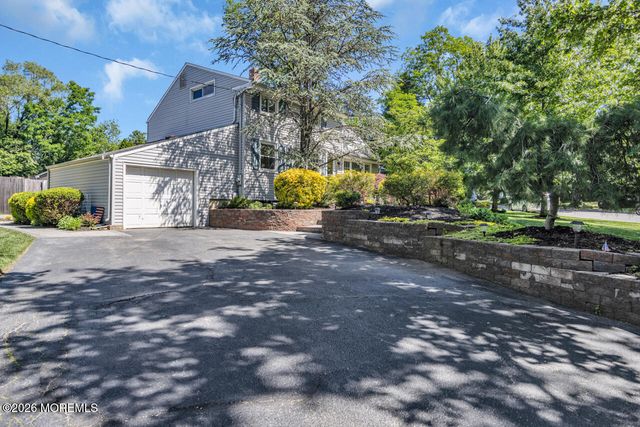 10 Collinson Drive, Middletown, NJ 07748