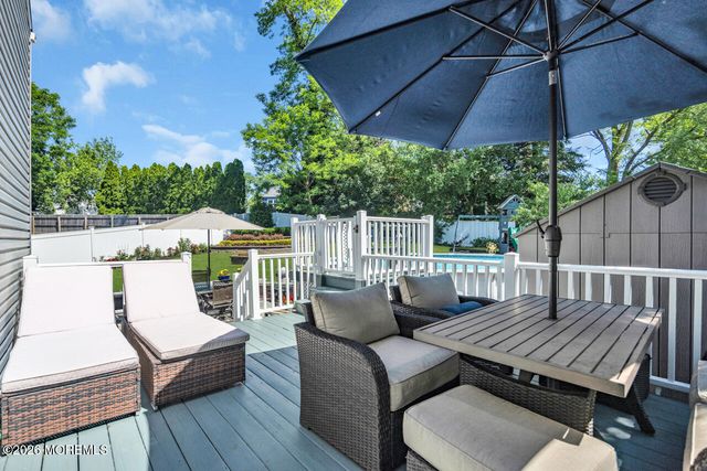 10 Collinson Drive, Middletown, NJ 07748