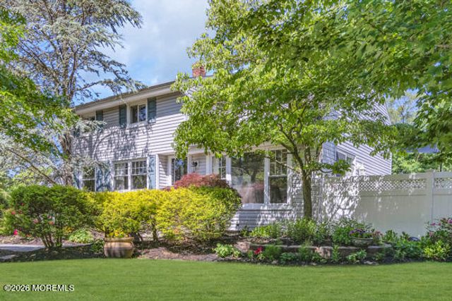 10 Collinson Drive, Middletown, NJ 07748