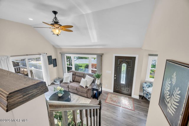 10 Collinson Drive, Middletown, NJ 07748