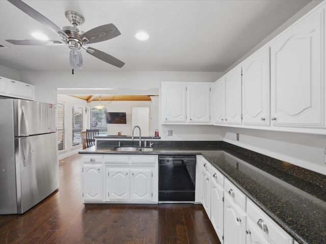 1214 Fawn Ridge Drive, Duncanville, TX 75137