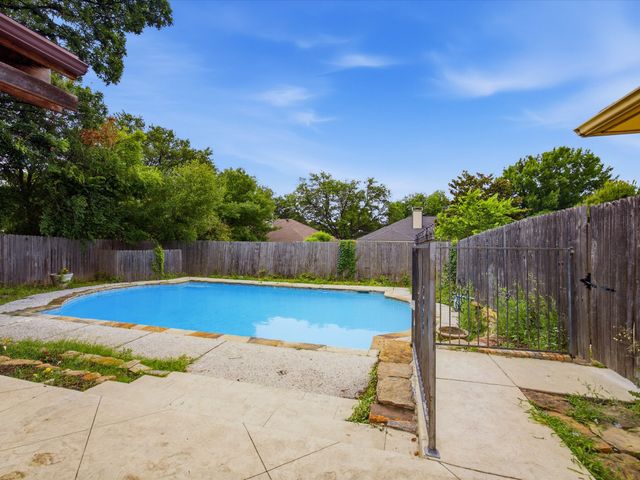 1214 Fawn Ridge Drive, Duncanville, TX 75137