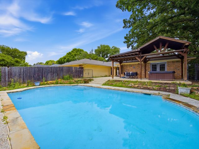 1214 Fawn Ridge Drive, Duncanville, TX 75137