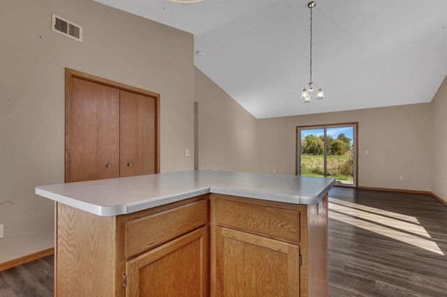 203 Appaloosa Court, Braham, MN 55006