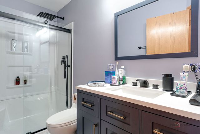 1315 Lily Court, Grayslake, IL 60030