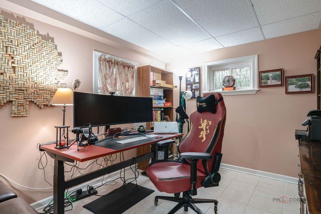 1315 Lily Court, Grayslake, IL 60030