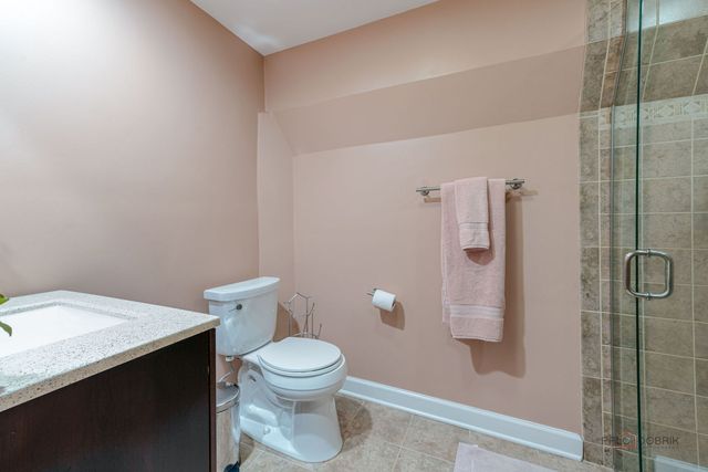 1315 Lily Court, Grayslake, IL 60030