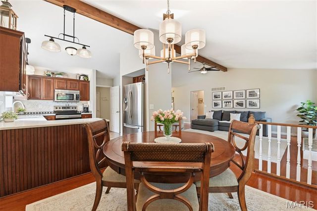 4 Cambourne Court, St Peters, MO 63376