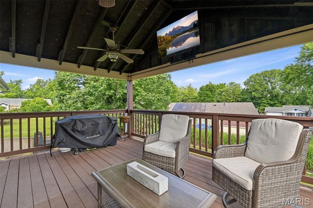 4 Cambourne Court, St Peters, MO 63376