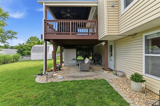 4 Cambourne Court, St Peters, MO 63376