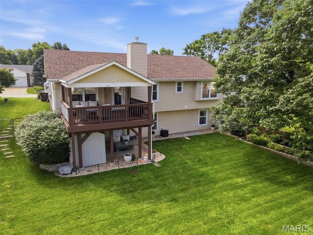 4 Cambourne Court, St Peters, MO 63376
