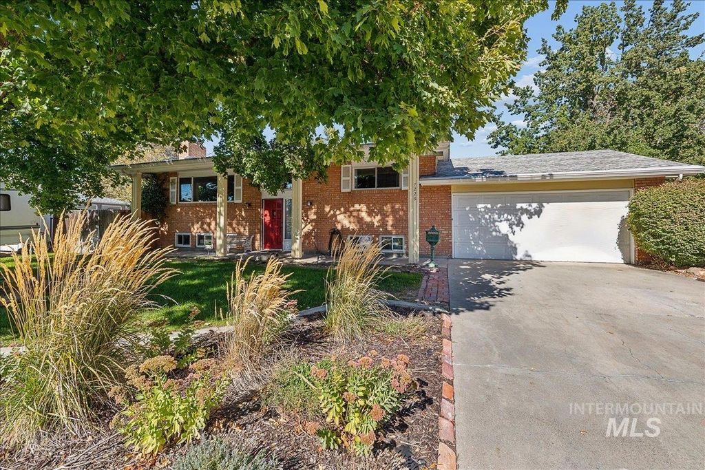 7226 W Cedarwood, Boise, ID 83709 photo 4