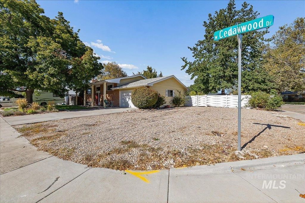 7226 W Cedarwood, Boise, ID 83709 photo 5
