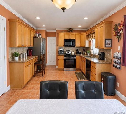 37 Howard Drive, Coram, NY 11727