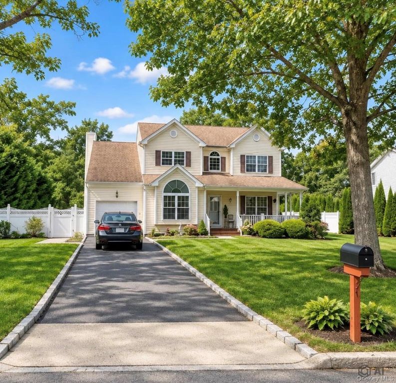 37 Howard Drive, Coram, NY 11727 — exterior