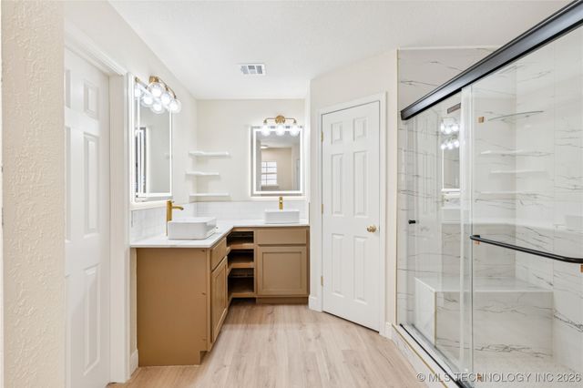 11229 S Nandina Avenue, Jenks, OK 74037