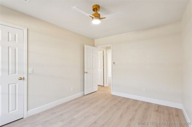 11229 S Nandina Avenue, Jenks, OK 74037