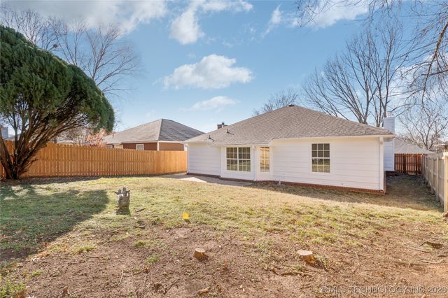 11229 S Nandina Avenue, Jenks, OK 74037
