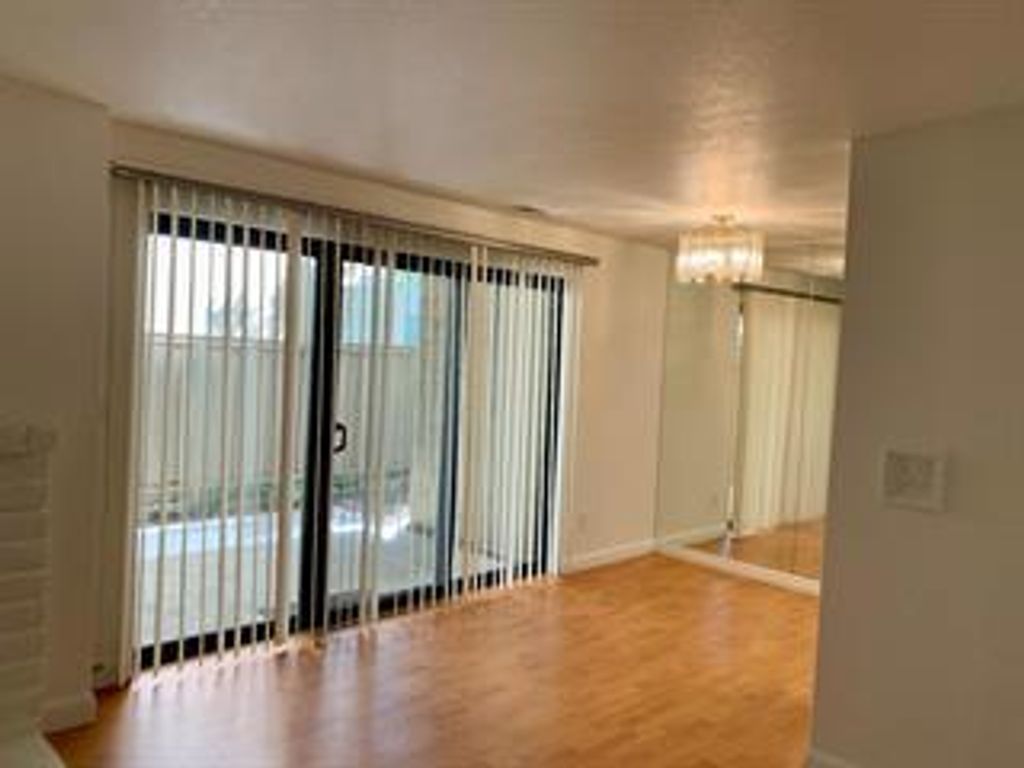 Image 10 of property listing at 5693 Makati Circle D, San Jose, CA 95123