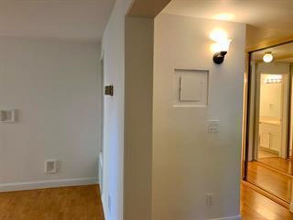 Image 12 of property listing at 5693 Makati Circle D, San Jose, CA 95123