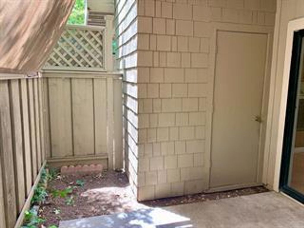 Image 21 of property listing at 5693 Makati Circle D, San Jose, CA 95123