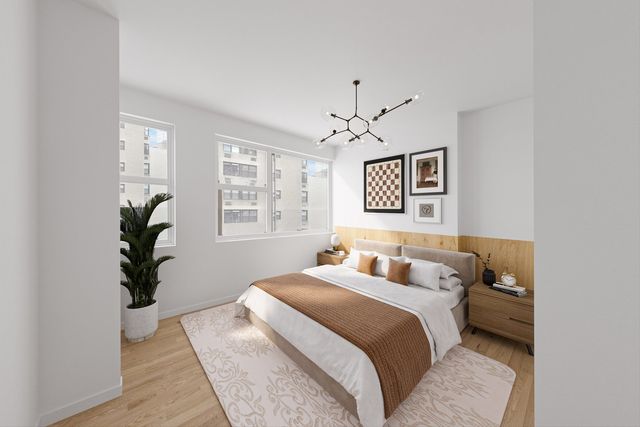 247 E Chestnut Street 2004, Chicago, IL 60611