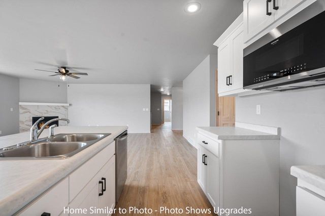 1731 BETTY JEAN LANE, Green Bay, WI 54313